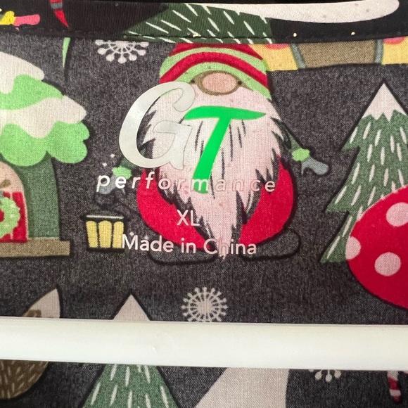 NWOT women’s size XL sparkly gnome scrub top - Picture 3 of 3